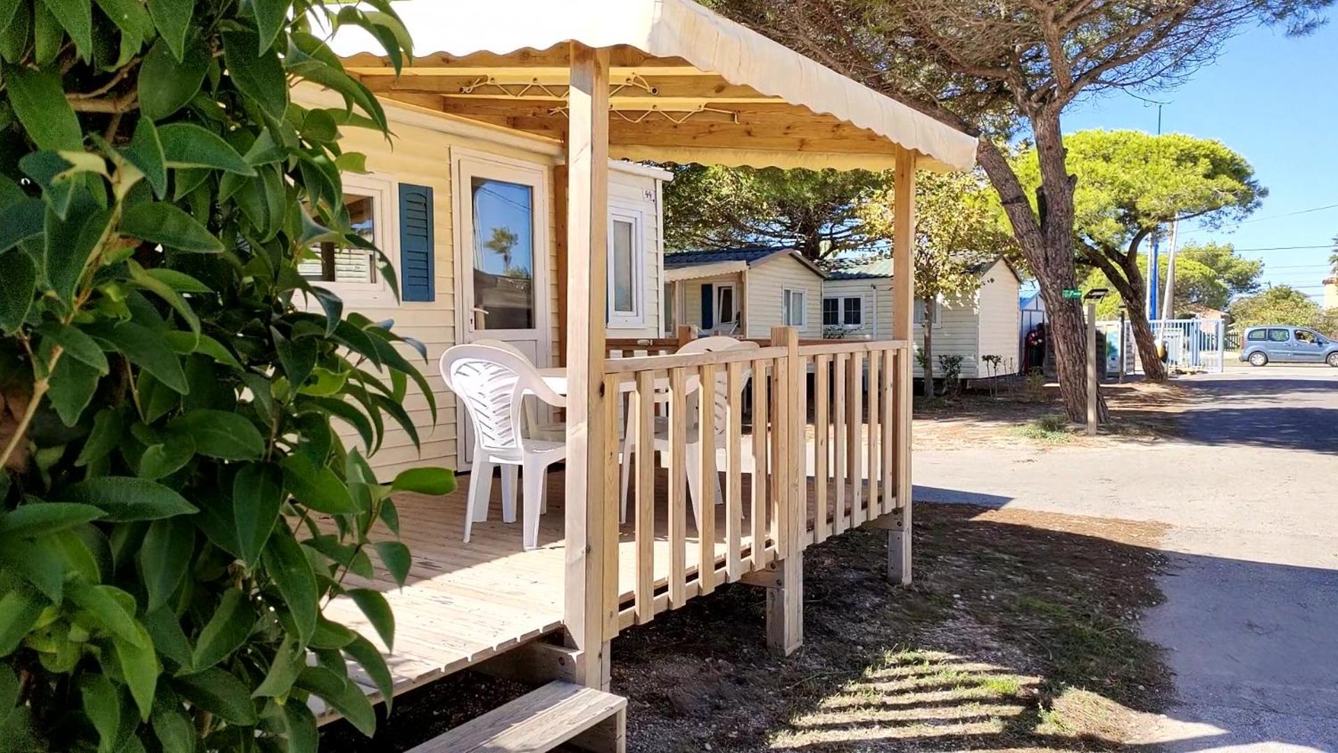 Camping La Bergerie Plage Hyeres Bagian luar foto