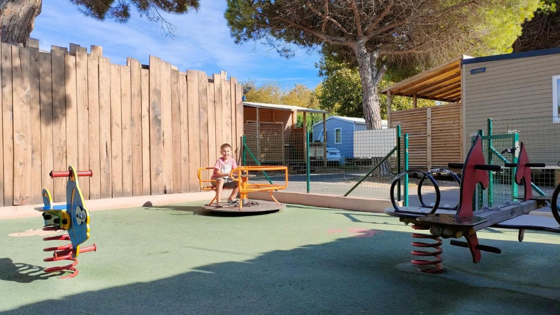 Camping La Bergerie Plage Hyeres Bagian luar foto