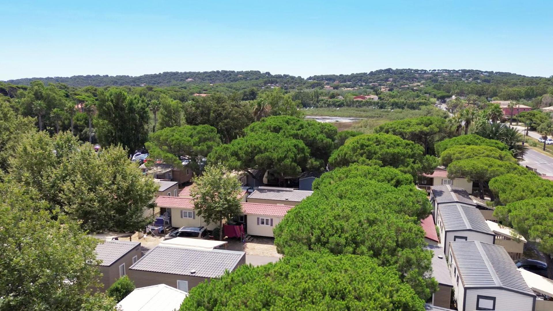 Camping La Bergerie Plage Hyeres Bagian luar foto